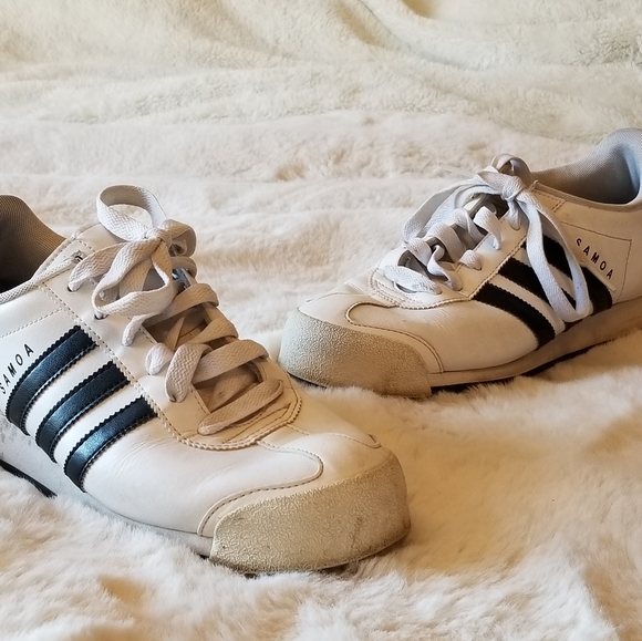 Adidas shoes - Picture 2 of 11